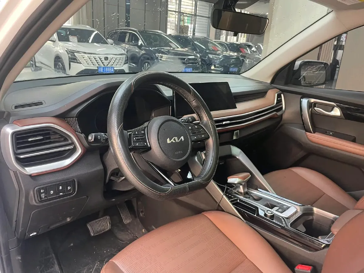 2021 Kia Sportage R 2.0L 161HP L4 6AT,autocango,china used car exporter,china ev exporter,chinese used car exporter,chinese used ev exporter