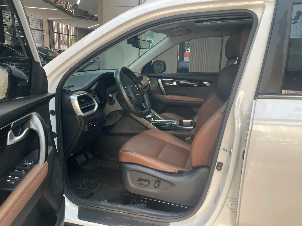 2021 Kia Sportage R 2.0L 161HP L4 6AT,autocango,china used car exporter,china ev exporter,chinese used car exporter,chinese used ev exporter