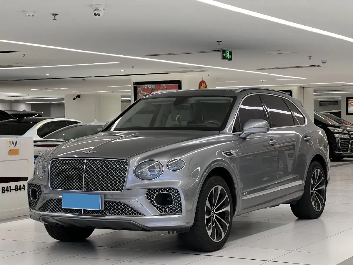 2021 Bentley Bentayga 4.0T 550HP V8 8AT,autocango,china used car exporter,china ev exporter,chinese used car exporter,chinese used ev exporter