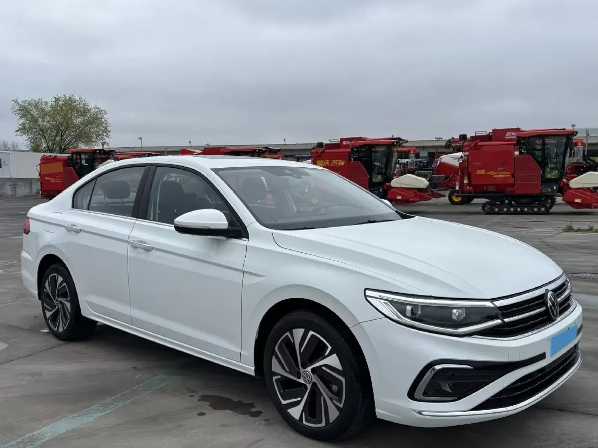 2023 Volkswagen Bora 1.2T 116HP L4 7DCT,autocango,china used car exporter,china ev exporter,chinese used car exporter,chinese used ev exporter