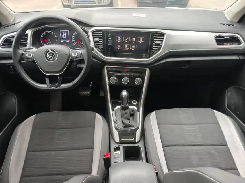 2022 Volkswagen T-Roc 1.4T 150HP L4 7DCT,autocango,china used car exporter,china ev exporter,chinese used car exporter,chinese used ev exporter