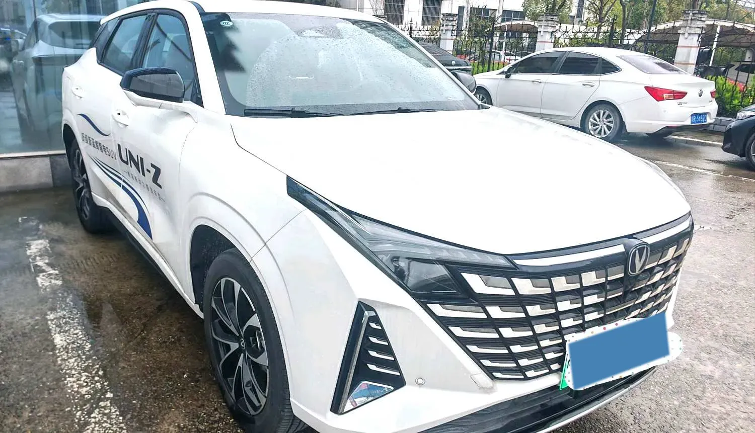 2024 ChangAn UNI-Z 1.5L 98HP L4 E-CVT PHEV 18.4KWH,autocango,china used car exporter,china ev exporter,chinese used car exporter,chinese used ev exporter