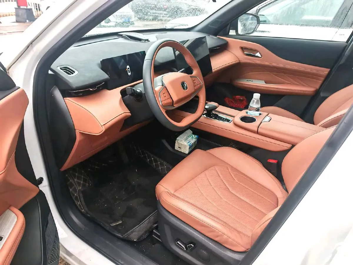 2024 ChangAn UNI-Z 1.5L 98HP L4 E-CVT PHEV 18.4KWH,autocango,china used car exporter,china ev exporter,chinese used car exporter,chinese used ev exporter