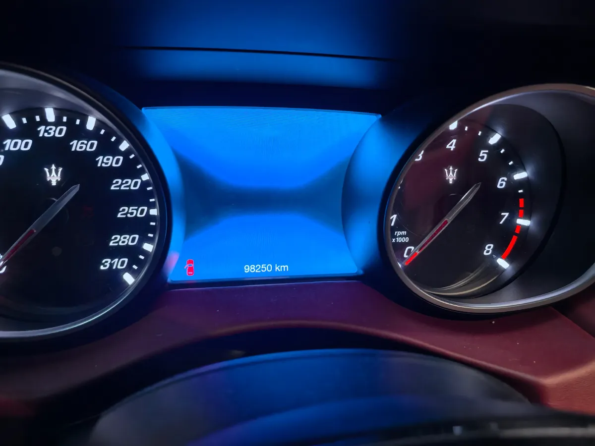 2018 Maserati Levante 3.0T 350HP V6 8AT,autocango,china used car exporter,china ev exporter,chinese used car exporter,chinese used ev exporter