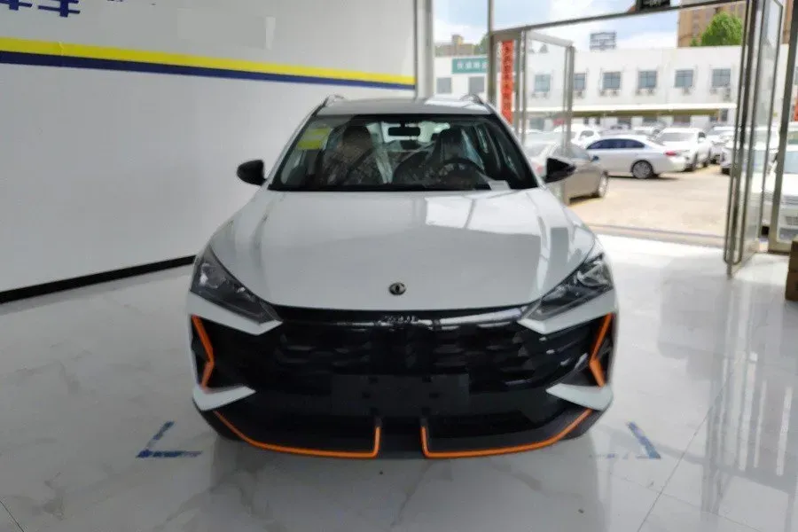 2024 DongFeng Aeolus YiXuan GS 1.5L 125HP L4 6DCT,autocango,china used car exporter,china ev exporter,chinese used car exporter,chinese used ev exporter