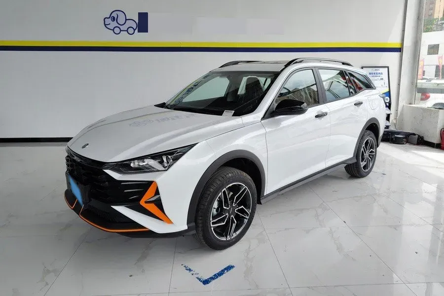 2024 DongFeng Aeolus YiXuan GS 1.5L 125HP L4 6DCT,autocango,china used car exporter,china ev exporter,chinese used car exporter,chinese used ev exporter