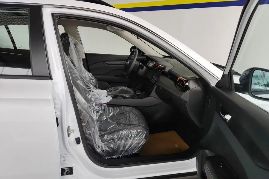 2024 DongFeng Aeolus YiXuan GS 1.5L 125HP L4 6DCT,autocango,china used car exporter,china ev exporter,chinese used car exporter,chinese used ev exporter