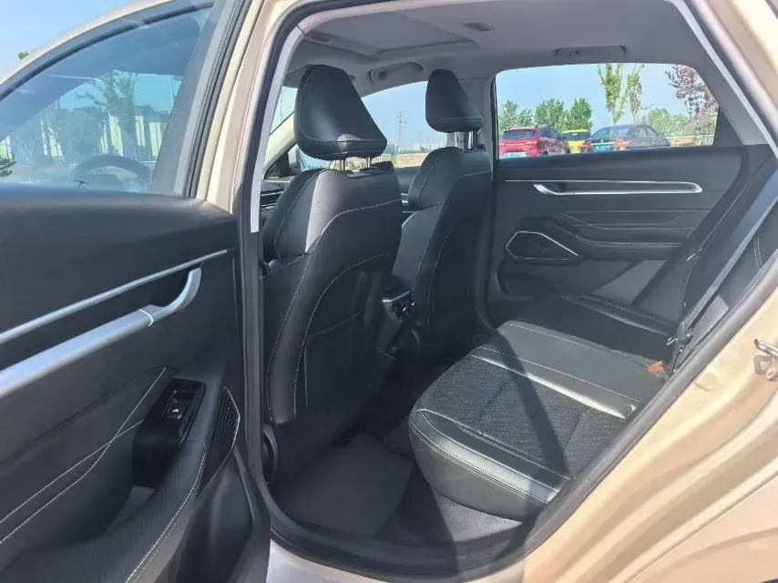 2022 Geely Emgrand 1.5L 114HP L4 CVT,autocango,china used car exporter,china ev exporter,chinese used car exporter,chinese used ev exporter