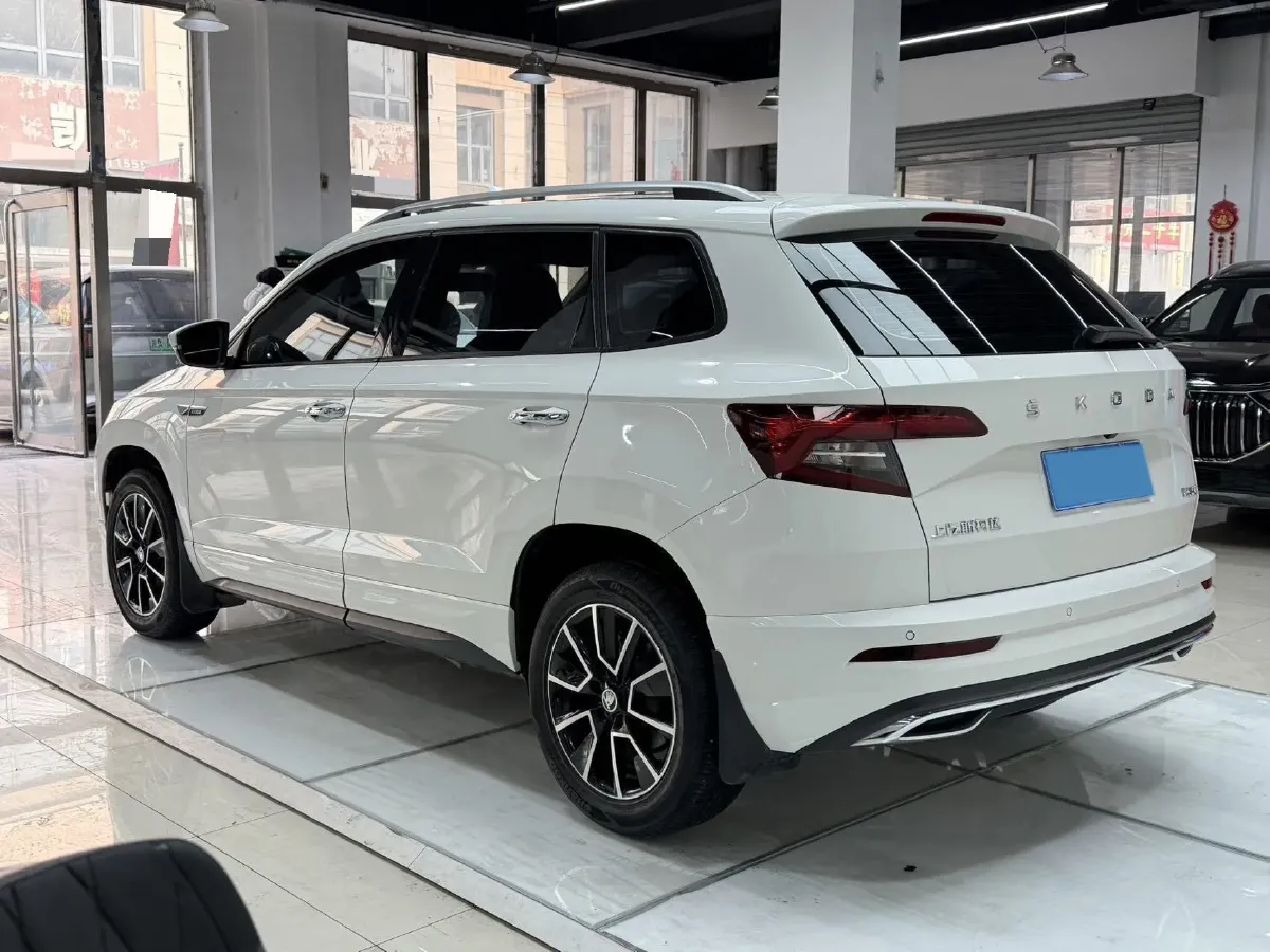 2022 Skoda Karoq 1.4T 150HP L4 7DCT,autocango,china used car exporter,china ev exporter,chinese used car exporter,chinese used ev exporter