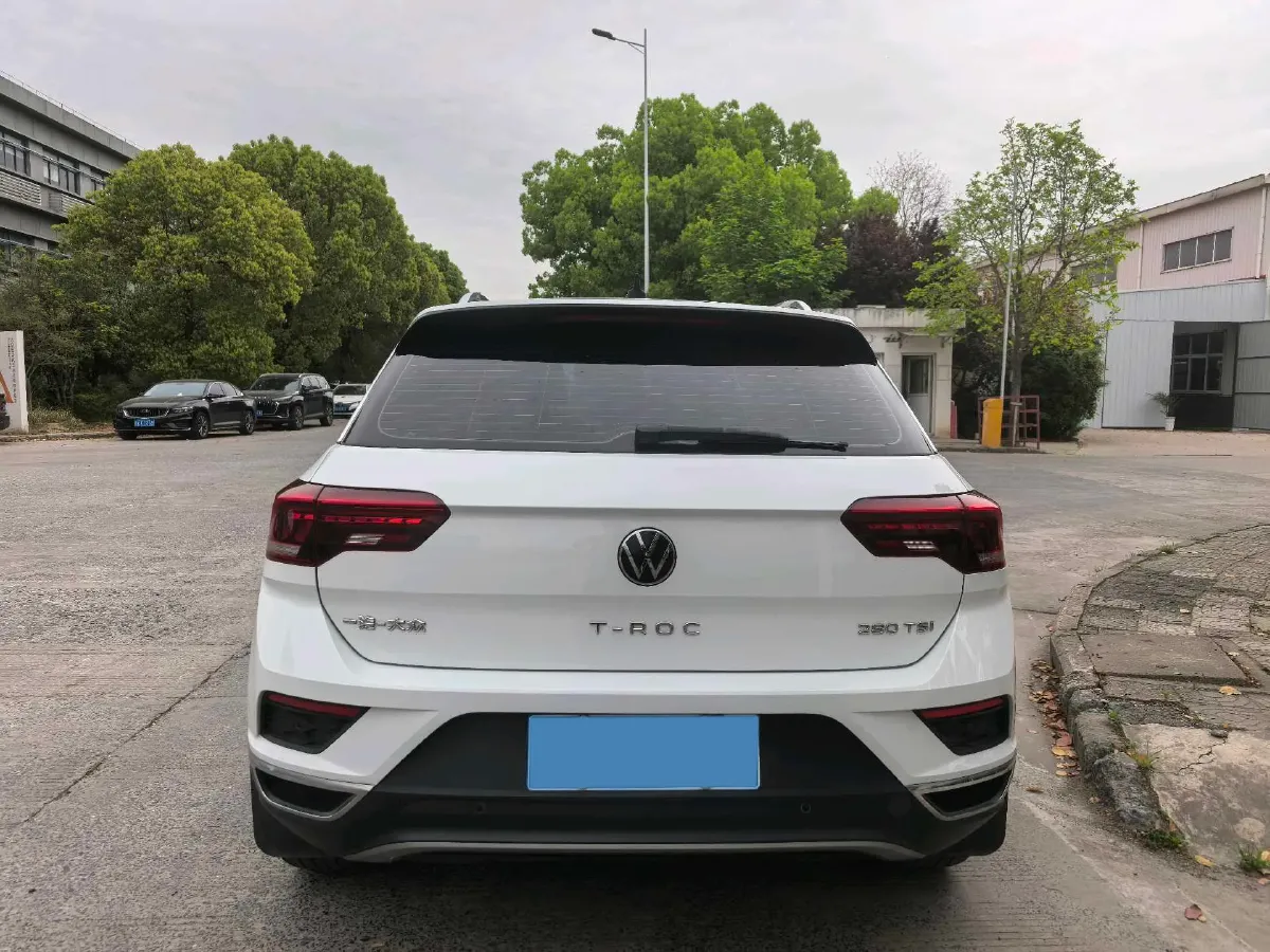 2021 Volkswagen T-Roc 1.4T 150HP L4 7DCT,autocango,china used car exporter,china ev exporter,chinese used car exporter,chinese used ev exporter