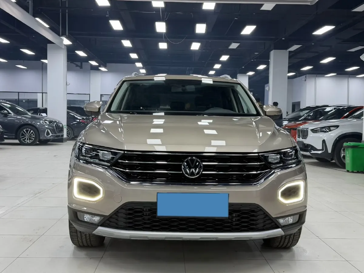 2021 Volkswagen T-Roc 1.4T 150HP L4 7DCT,autocango,china used car exporter,china ev exporter,chinese used car exporter,chinese used ev exporter