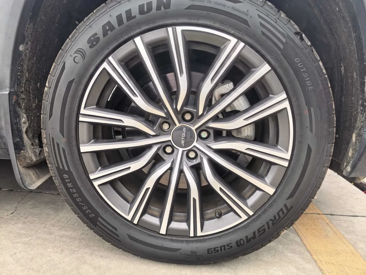 2021 Jetour X90 1.6T 197HP L4 7DCT,autocango,china used car exporter,china ev exporter,chinese used car exporter,chinese used ev exporter