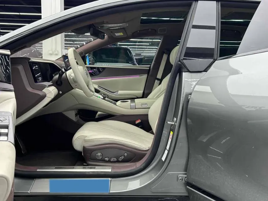 2024 Denza DenzaZ9GT 2.0T 207HP L4 E-CVT PHEV 38.5KWH,autocango,china used car exporter,china ev exporter,chinese used car exporter,chinese used ev exporter