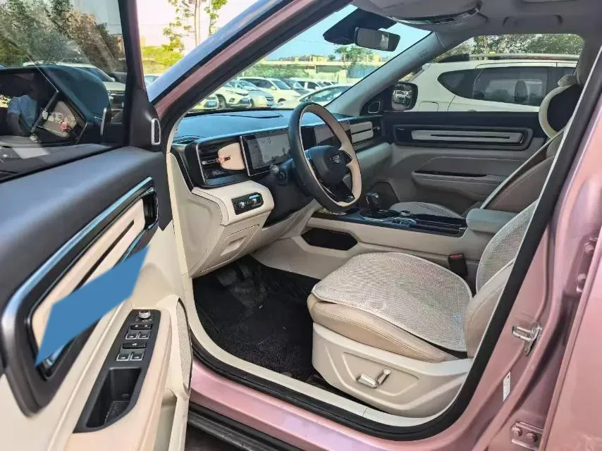 2023 Geely ICON 1.5T 181HP L4 7DCT,autocango,china used car exporter,china ev exporter,chinese used car exporter,chinese used ev exporter