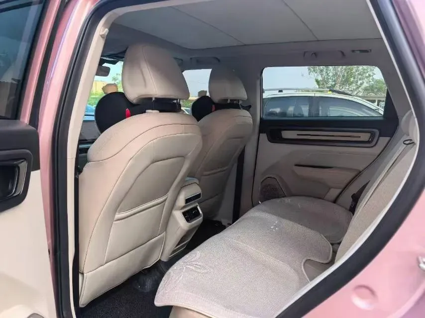 2023 Geely ICON 1.5T 181HP L4 7DCT,autocango,china used car exporter,china ev exporter,chinese used car exporter,chinese used ev exporter