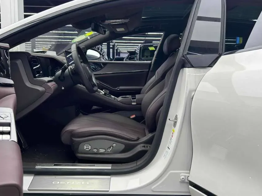 2024 Denza DenzaZ9GT 2.0T 207HP L4 E-CVT PHEV 38.5KWH,autocango,china used car exporter,china ev exporter,chinese used car exporter,chinese used ev exporter