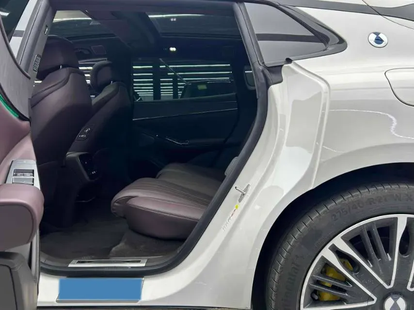 2024 Denza DenzaZ9GT 2.0T 207HP L4 E-CVT PHEV 38.5KWH,autocango,china used car exporter,china ev exporter,chinese used car exporter,chinese used ev exporter