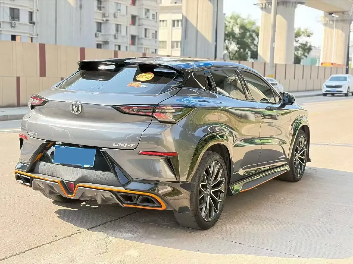 2022 ChangAn UNI-T 1.5T 188HP L4 7DCT,autocango,china used car exporter,china ev exporter,chinese used car exporter,chinese used ev exporter