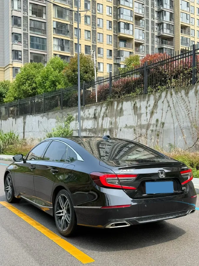 2022 Honda Accord 1.5T 194HP L4 CVT,autocango,china used car exporter,china ev exporter,chinese used car exporter,chinese used ev exporter