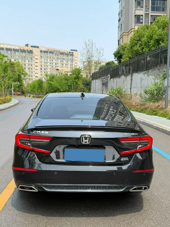 2022 Honda Accord 1.5T 194HP L4 CVT,autocango,china used car exporter,china ev exporter,chinese used car exporter,chinese used ev exporter