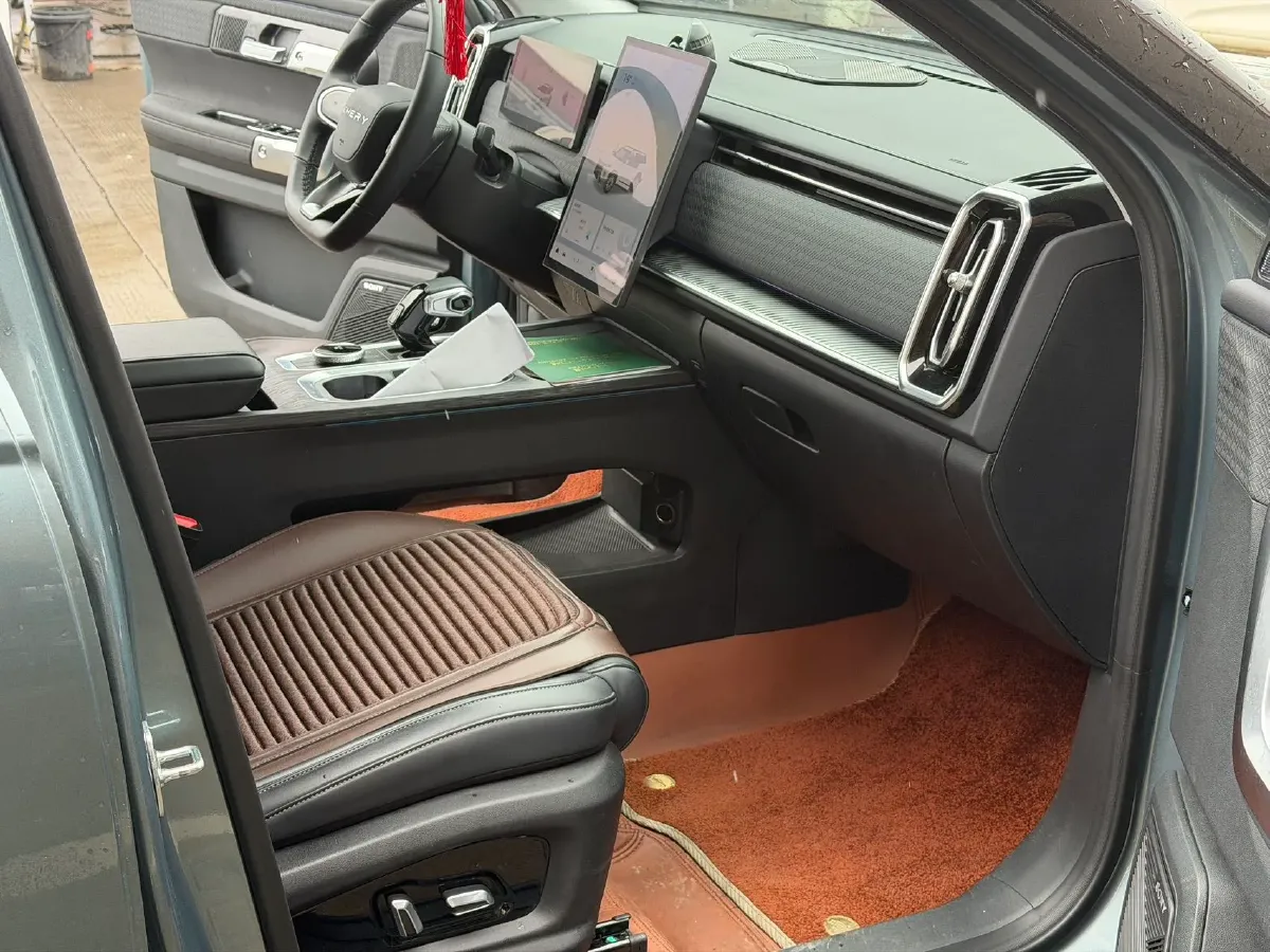 2023 Chery Exploration 06 1.6T 197HP L4 7DCT,autocango,china used car exporter,china ev exporter,chinese used car exporter,chinese used ev exporter