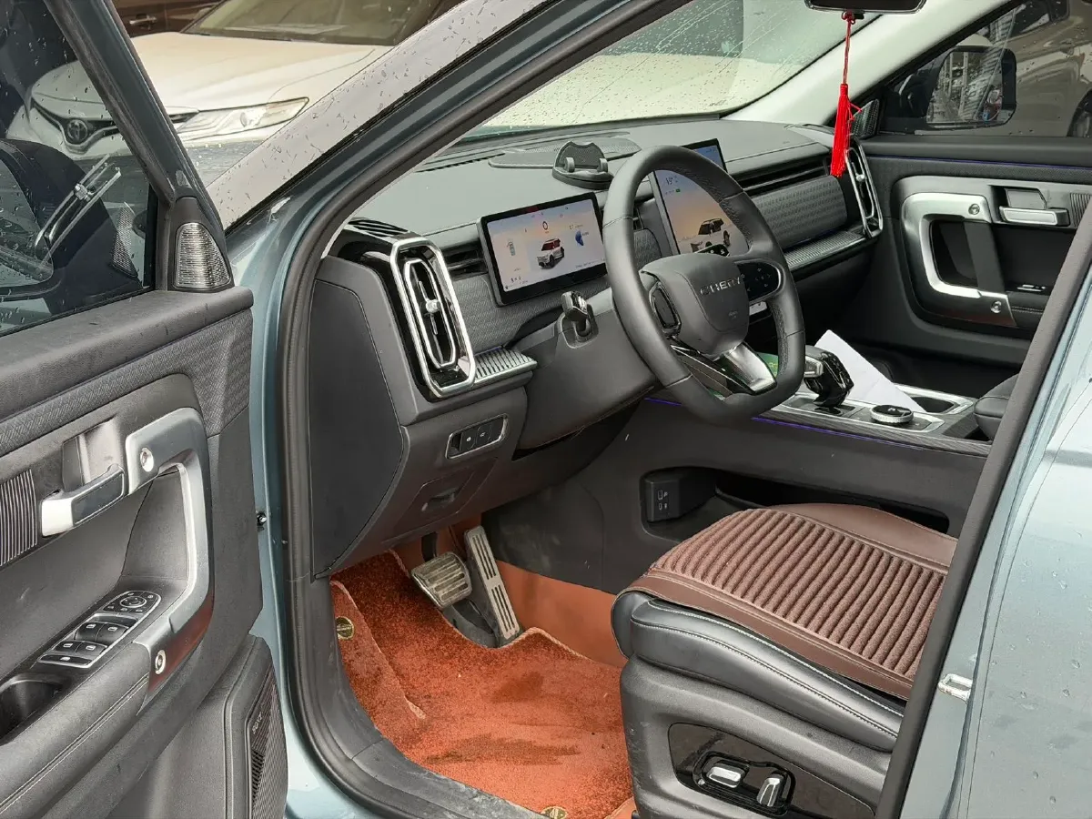 2023 Chery Exploration 06 1.6T 197HP L4 7DCT,autocango,china used car exporter,china ev exporter,chinese used car exporter,chinese used ev exporter