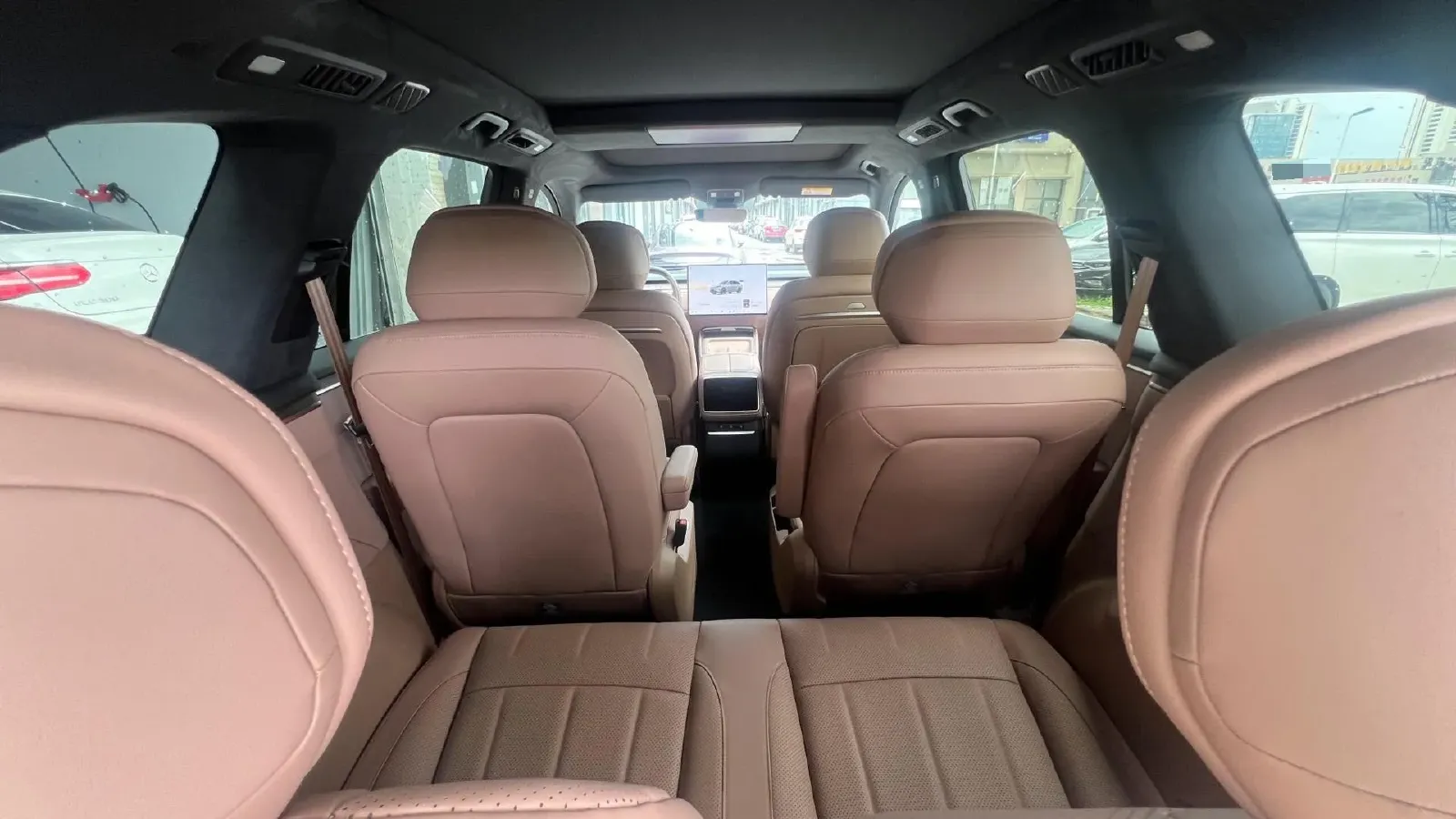 2025 ONVO L90 BEV,autocango,china used car exporter,china ev exporter,chinese used car exporter,chinese used ev exporter