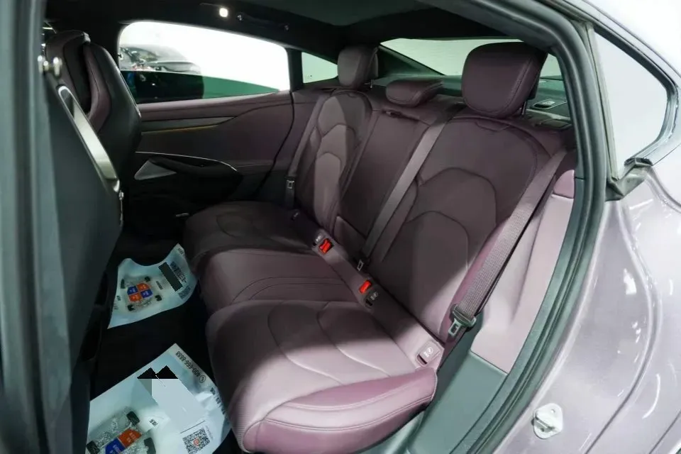 2024 MI SU7 BEV 101KWH,autocango,china used car exporter,china ev exporter,chinese used car exporter,chinese used ev exporter