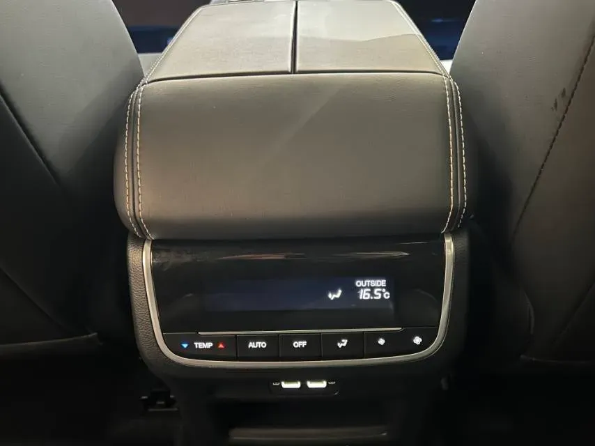 2024 GAC Trumpchi GS8 2.0T 252HP L4 8AT,autocango,china used car exporter,china ev exporter,chinese used car exporter,chinese used ev exporter