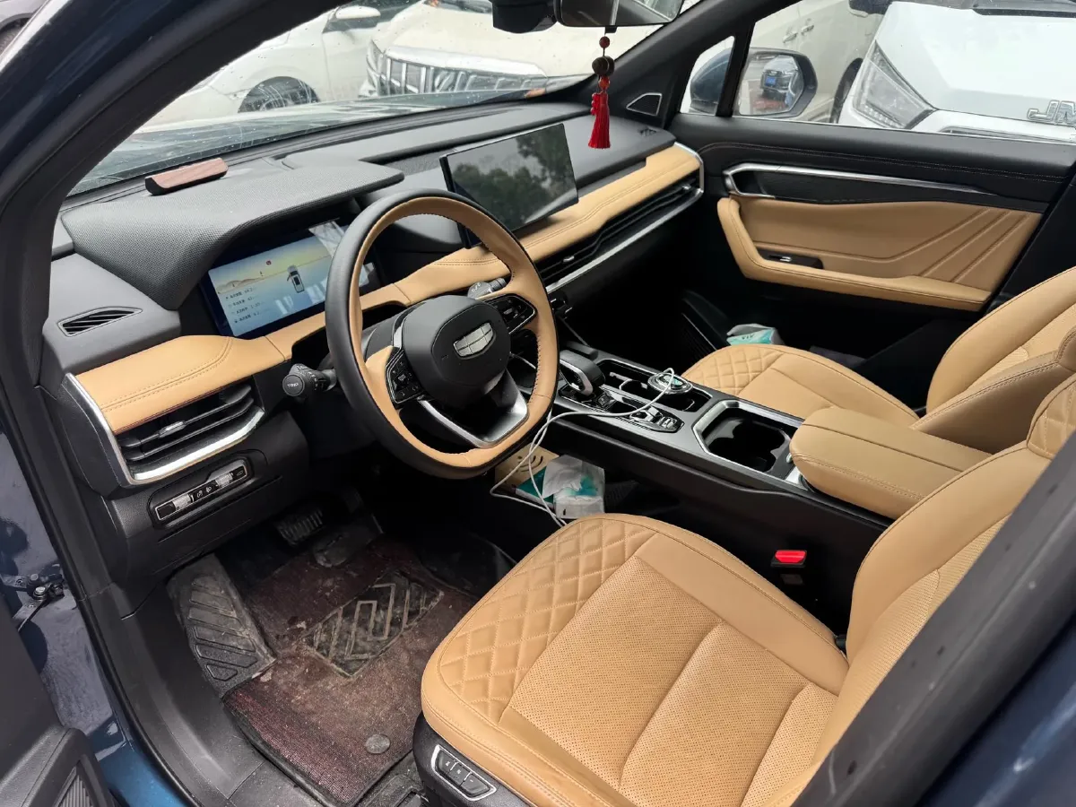 2023 Geely Okavango L 2.0T 218HP L4 7DCT,autocango,china used car exporter,china ev exporter,chinese used car exporter,chinese used ev exporter