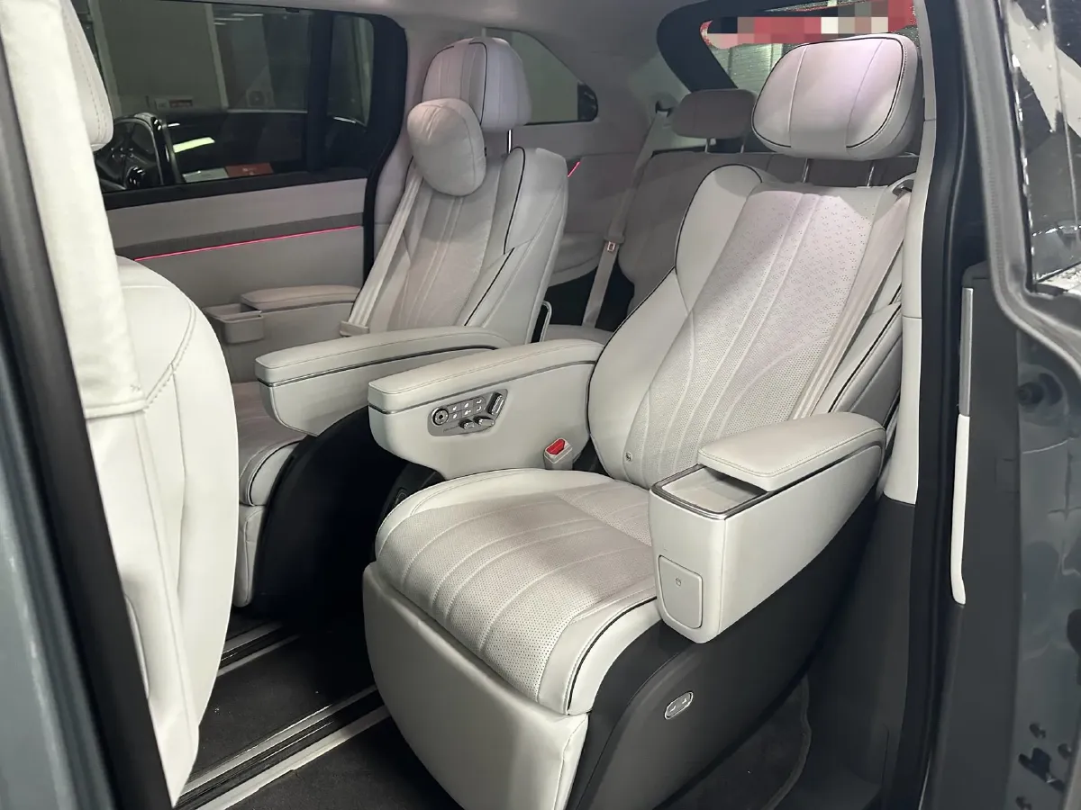 2026 Xpeng X9 REEV 150HP REEV,autocango,china used car exporter,china ev exporter,chinese used car exporter,chinese used ev exporter