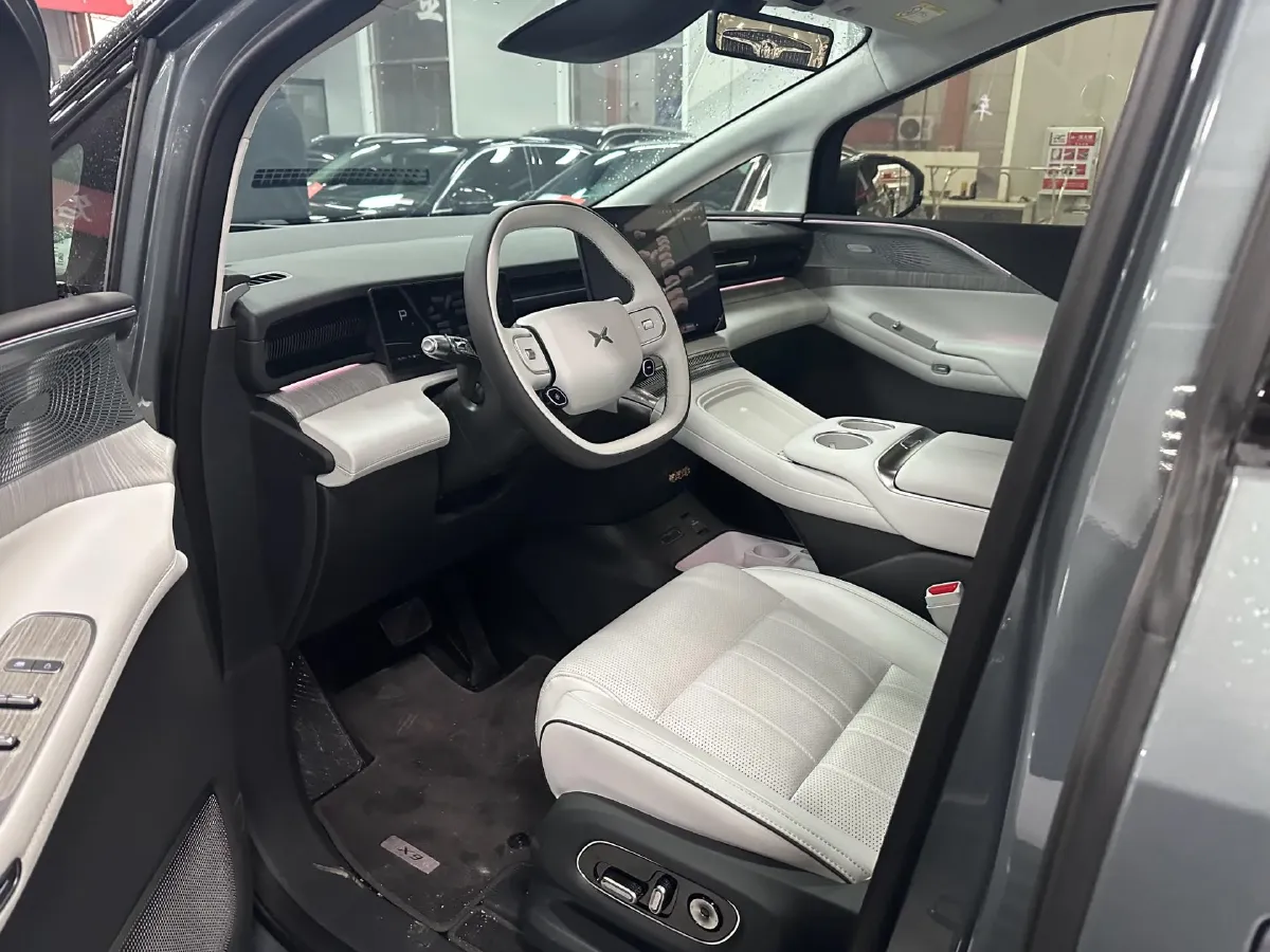 2026 Xpeng X9 REEV 150HP REEV,autocango,china used car exporter,china ev exporter,chinese used car exporter,chinese used ev exporter