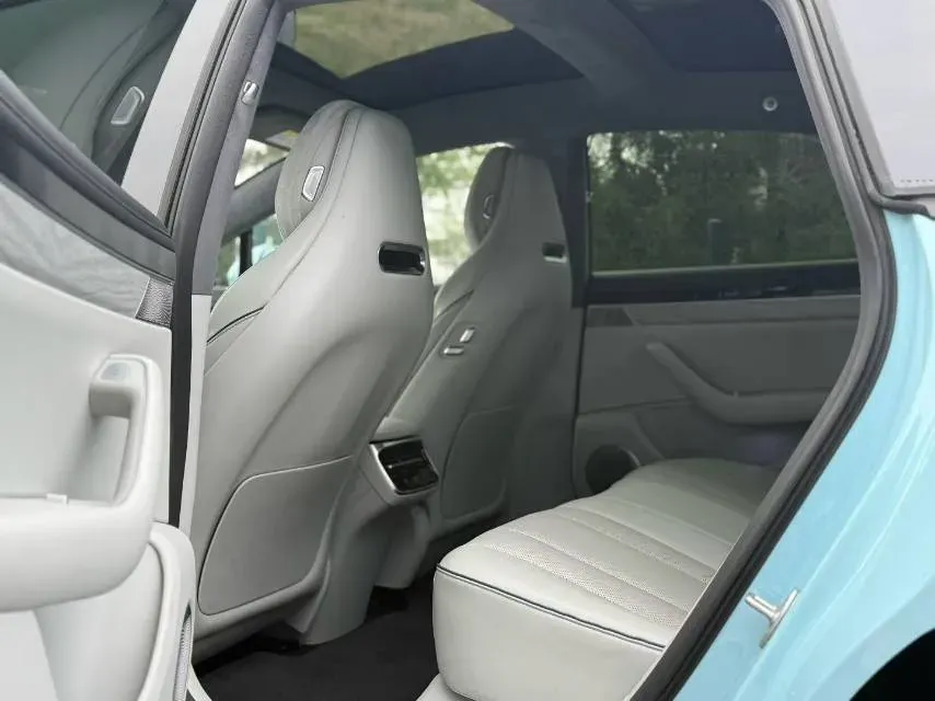 2024 Luxeed S7 BEV 100KWH,autocango,china used car exporter,china ev exporter,chinese used car exporter,chinese used ev exporter