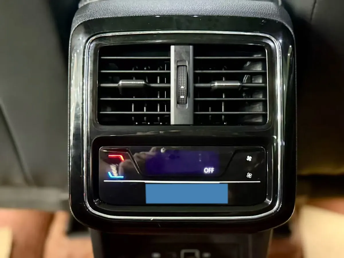 2024 Volkswagen Passat 2.0T 220HP L4 7DCT,autocango,china used car exporter,china ev exporter,chinese used car exporter,chinese used ev exporter