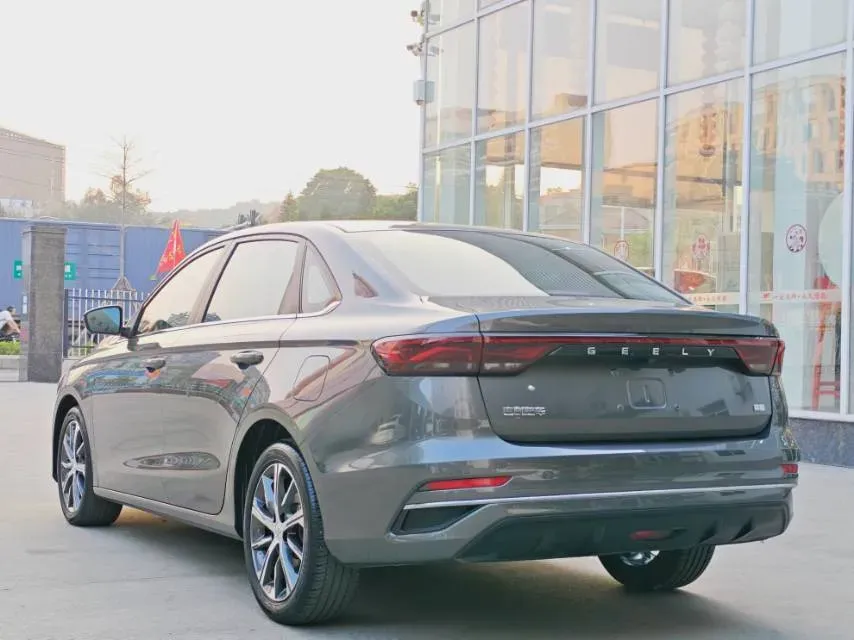 2022 Geely Emgrand 1.5L 114HP L4 CVT,autocango,china used car exporter,china ev exporter,chinese used car exporter,chinese used ev exporter