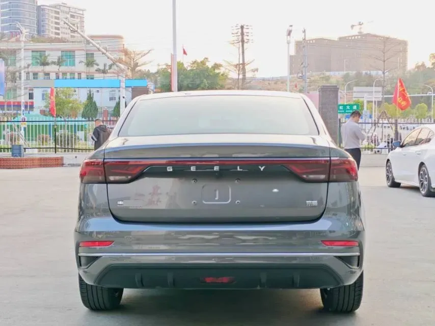 2022 Geely Emgrand 1.5L 114HP L4 CVT,autocango,china used car exporter,china ev exporter,chinese used car exporter,chinese used ev exporter