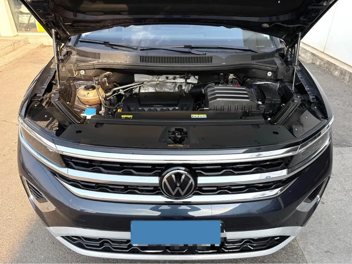 2022 Volkswagen Talagon 2.0T 220HP L4 7DCT,autocango,china used car exporter,china ev exporter,chinese used car exporter,chinese used ev exporter