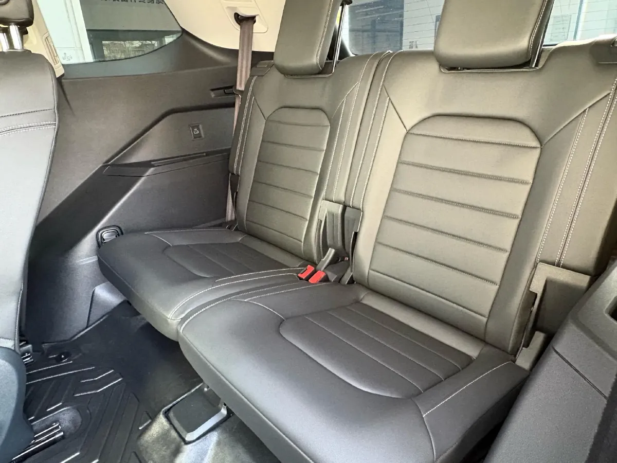 2022 Volkswagen Talagon 2.0T 220HP L4 7DCT,autocango,china used car exporter,china ev exporter,chinese used car exporter,chinese used ev exporter