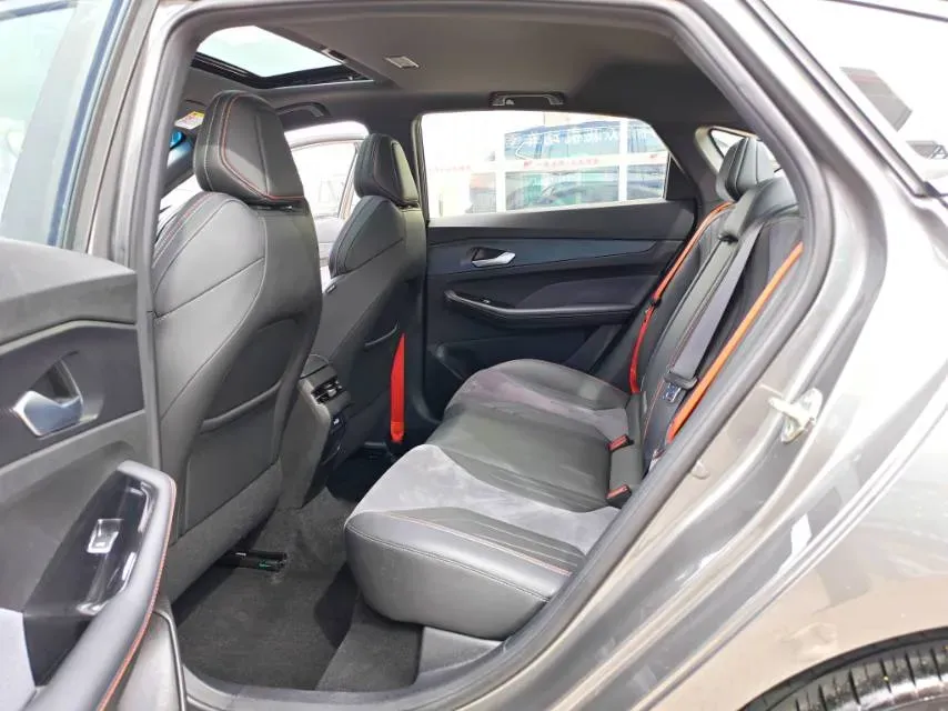 2022 Geely Binray 1.5T 181HP L4 7DCT,autocango,china used car exporter,china ev exporter,chinese used car exporter,chinese used ev exporter