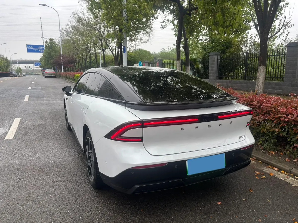 2024 Xpeng P7+ BEV 60.7KWH,autocango,china used car exporter,china ev exporter,chinese used car exporter,chinese used ev exporter