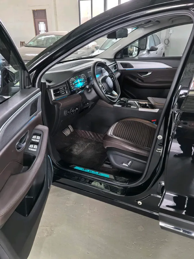 2021 Jetour X90 Plus 1.6T 197HP L4 7DCT,autocango,china used car exporter,china ev exporter,chinese used car exporter,chinese used ev exporter