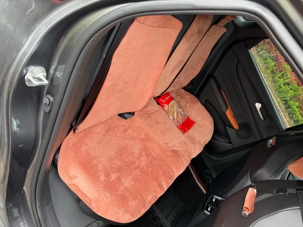 2025 ChangAn UNI-V 1.5T 192HP L4 7DCT,autocango,china used car exporter,china ev exporter,chinese used car exporter,chinese used ev exporter