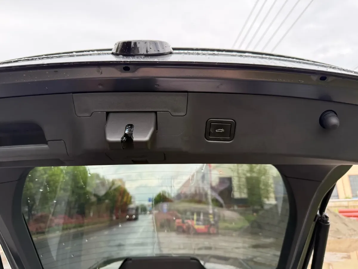 2025 ChangAn UNI-V 1.5T 192HP L4 7DCT,autocango,china used car exporter,china ev exporter,chinese used car exporter,chinese used ev exporter