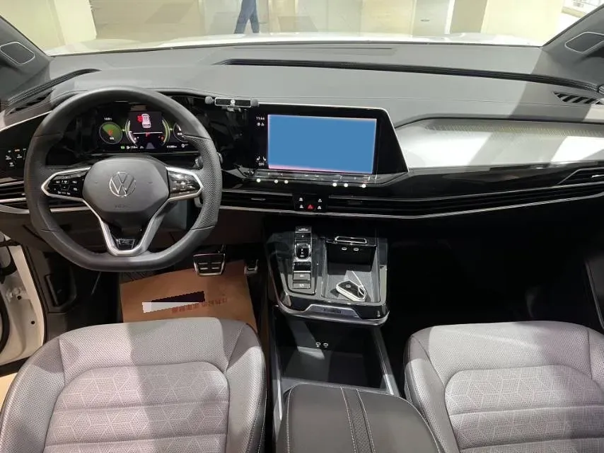 2021 Volkswagen Talagon 2.0T 220HP L4 7DCT,autocango,china used car exporter,china ev exporter,chinese used car exporter,chinese used ev exporter