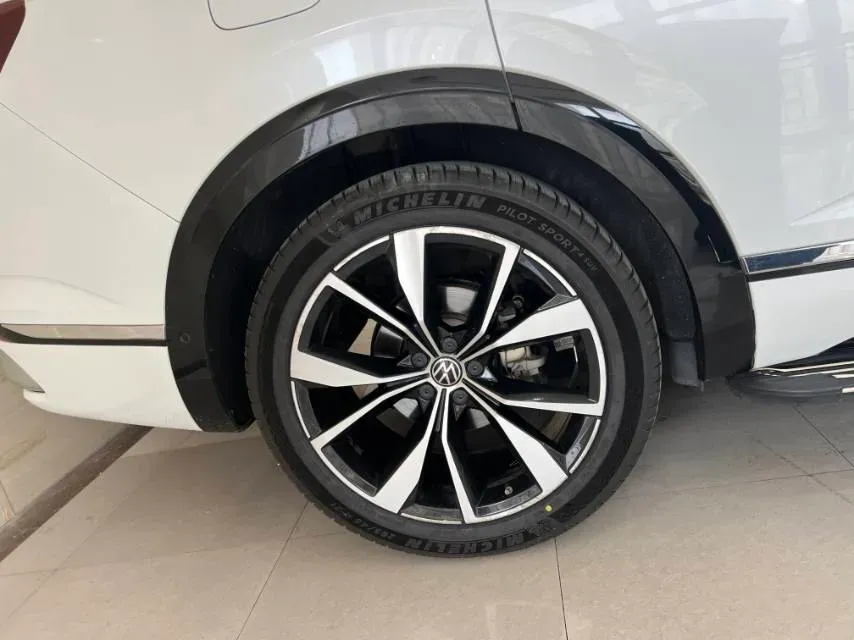 2021 Volkswagen Talagon 2.0T 220HP L4 7DCT,autocango,china used car exporter,china ev exporter,chinese used car exporter,chinese used ev exporter