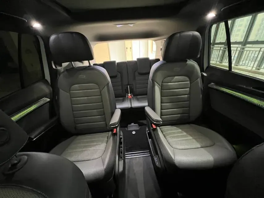 2021 Volkswagen Talagon 2.0T 220HP L4 7DCT,autocango,china used car exporter,china ev exporter,chinese used car exporter,chinese used ev exporter