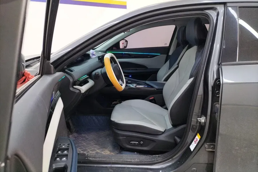 2023 ChangAn UNI-V iDD 1.5T 170HP L4 6TCT PHEV 18.4KWH,autocango,china used car exporter,china ev exporter,chinese used car exporter,chinese used ev exporter