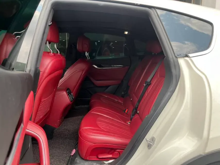 2019 Maserati Levante 3.0T 350HP V6 8AT,autocango,china used car exporter,china ev exporter,chinese used car exporter,chinese used ev exporter