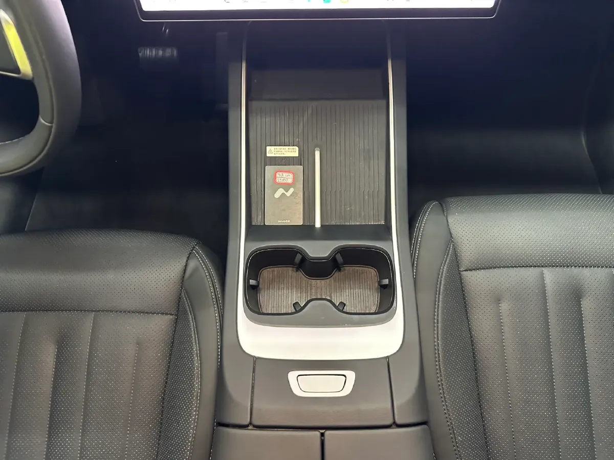 2024 ONVO L60 BEV 60KWH,autocango,china used car exporter,china ev exporter,chinese used car exporter,chinese used ev exporter