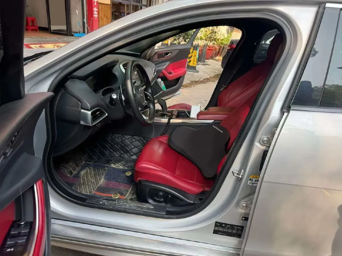 2021 Jaguar XEL 2.0T 250HP L4 8AT,autocango,china used car exporter,china ev exporter,chinese used car exporter,chinese used ev exporter